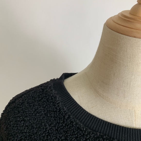 KENNETH COLE Pullover Shearling Womens Sweatshirt - Picture 3 of 6